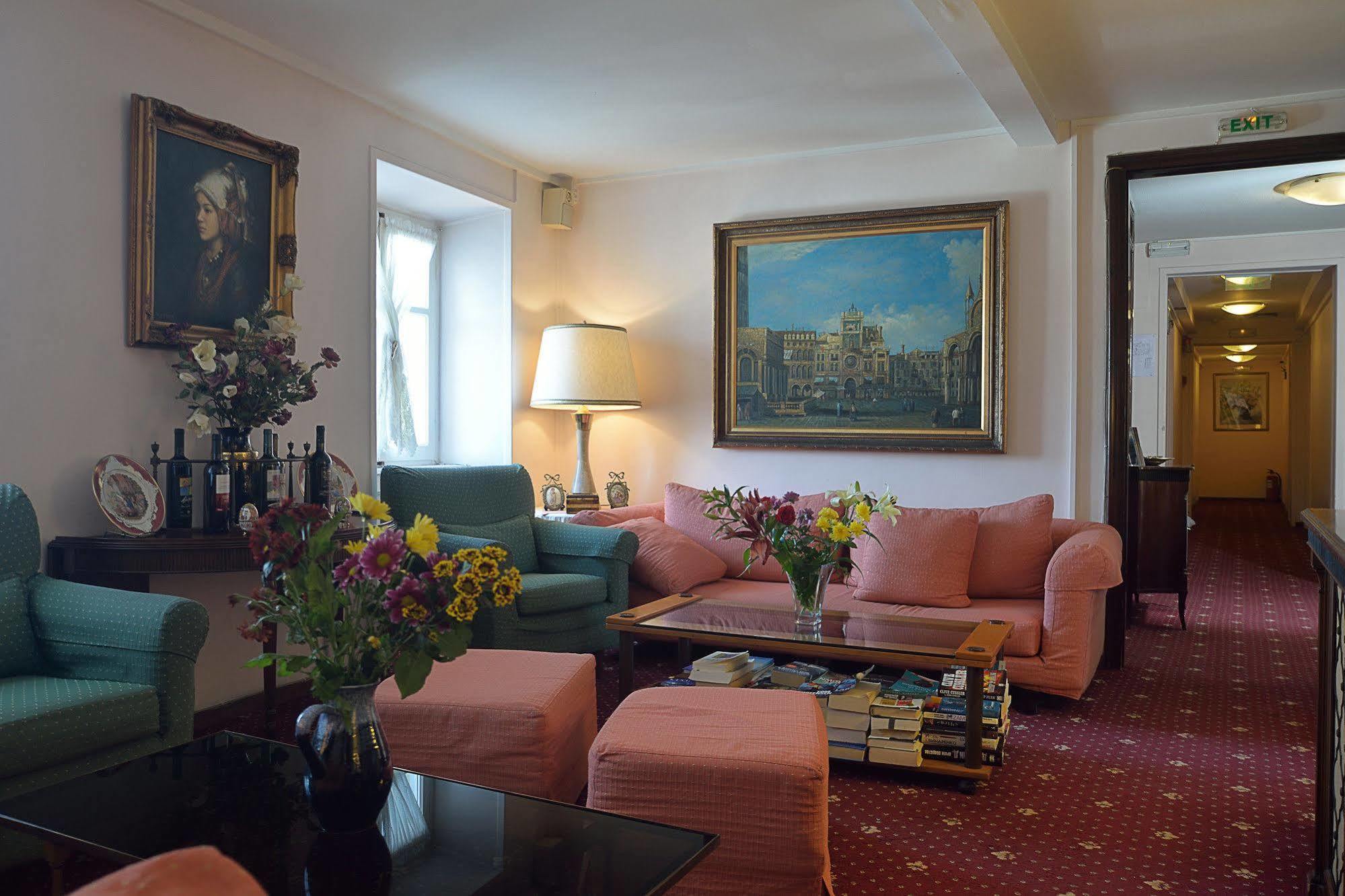 Konstantinoupolis Hotel Corfu  Екстериор снимка